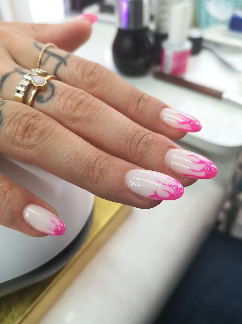 Nail Queen